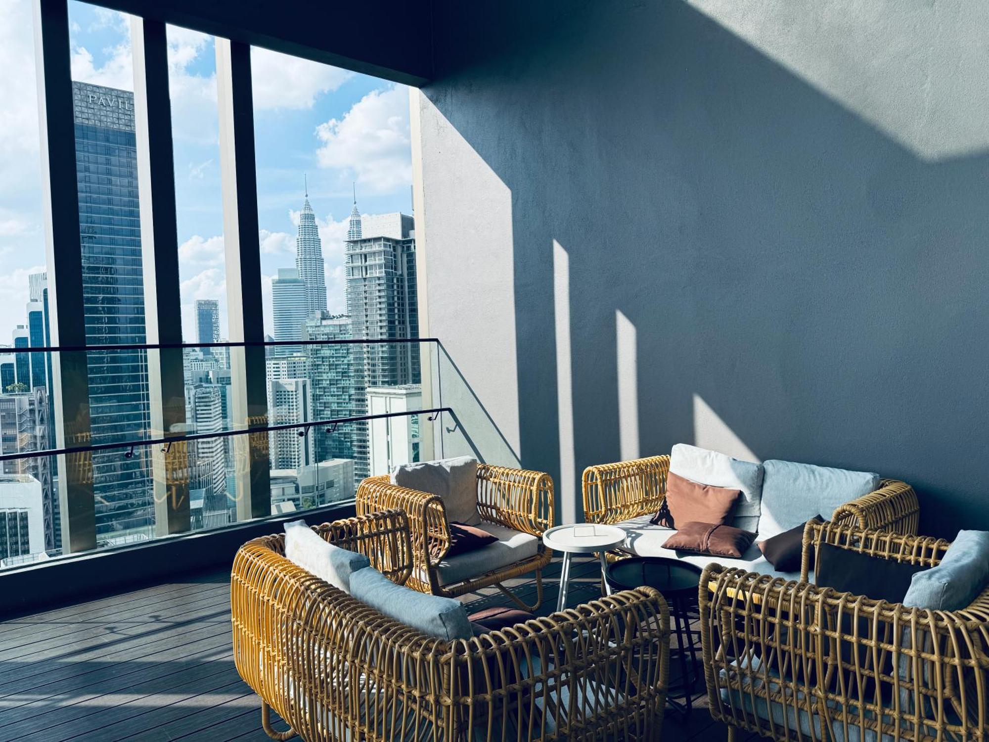 The Axon Bukit Bintang By Cozy White * Kuala Lumpur
