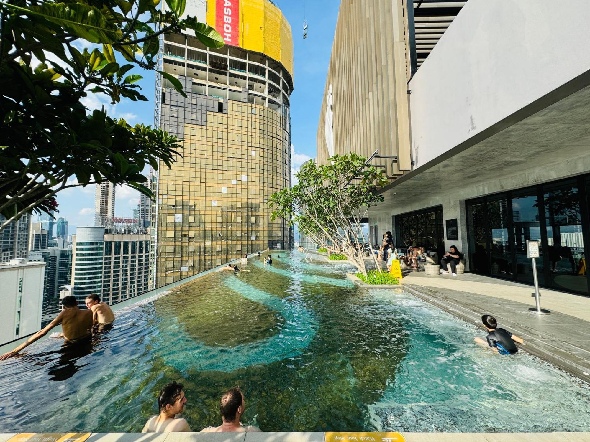 The Axon Bukit Bintang By Cozy White Apartment