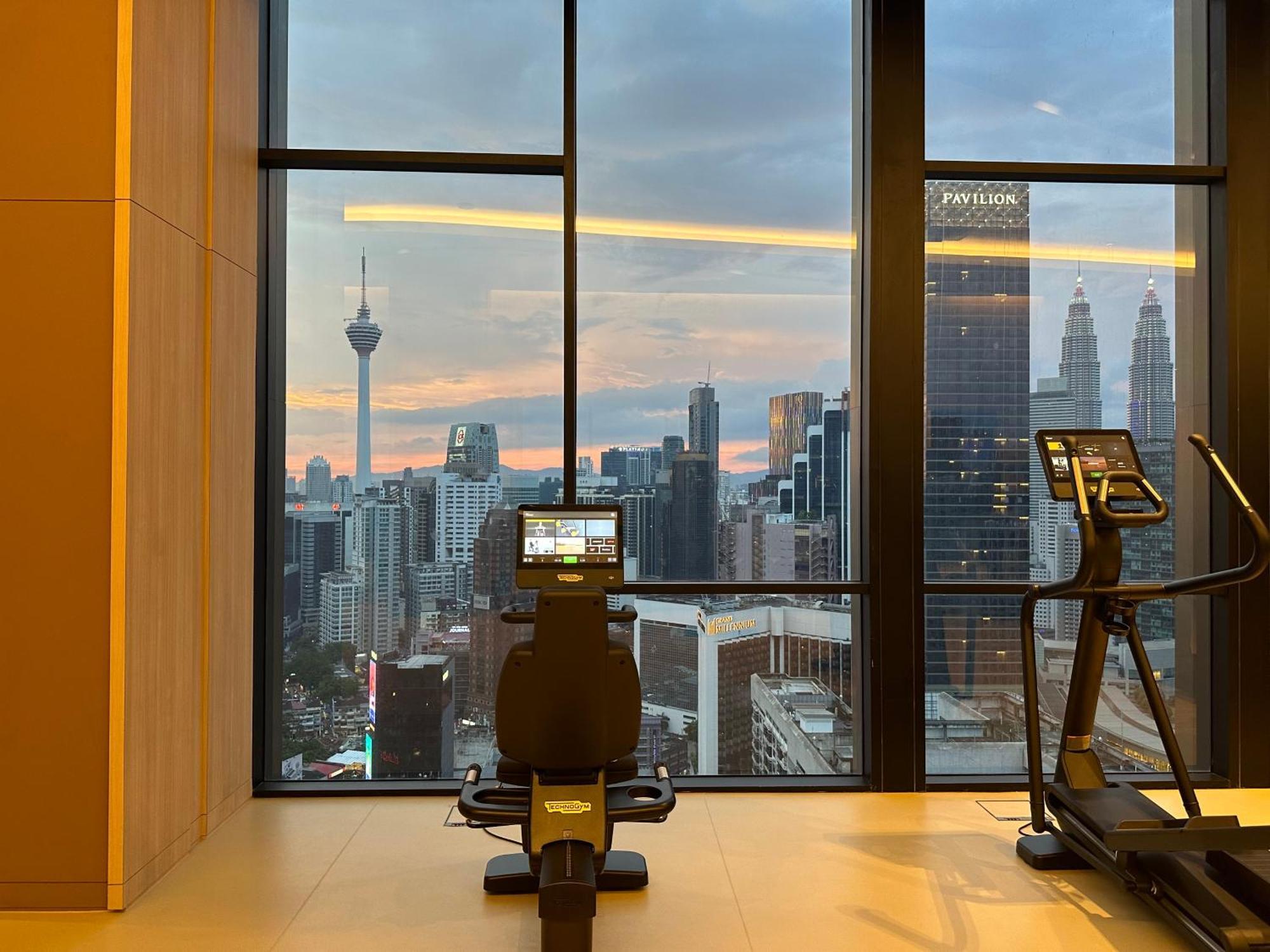 The Axon Bukit Bintang By Cozy White Pangsapuri