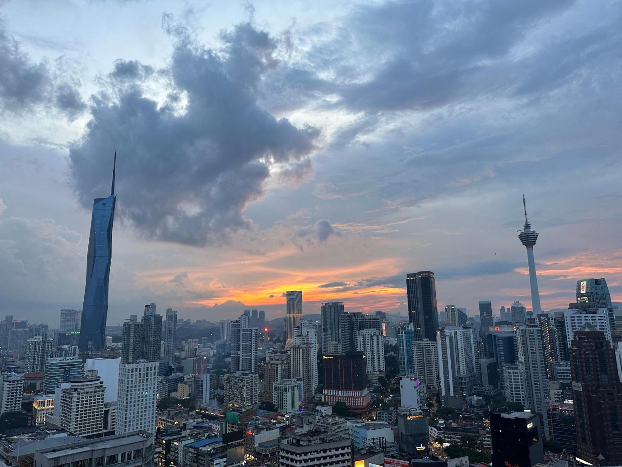 The Axon Bukit Bintang By Cozy White Pangsapuri Kuala Lumpur